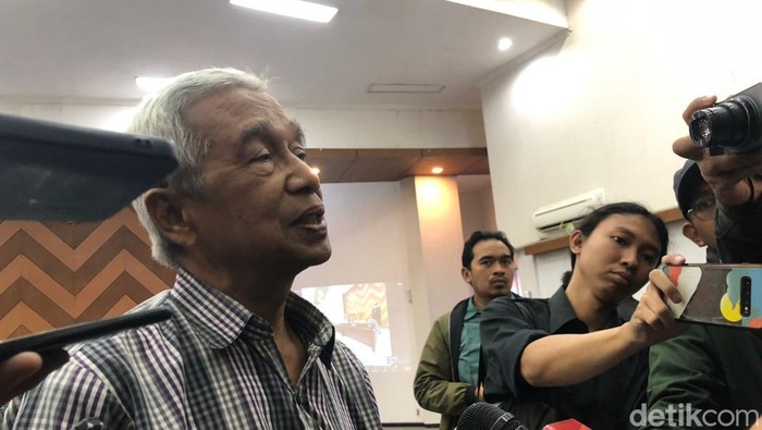 Mantan Ketua KPK Busyroh Muqoddah di Kampus UII jalan Cik Di Tiro, Kota Jogja, Senin (5/2).
