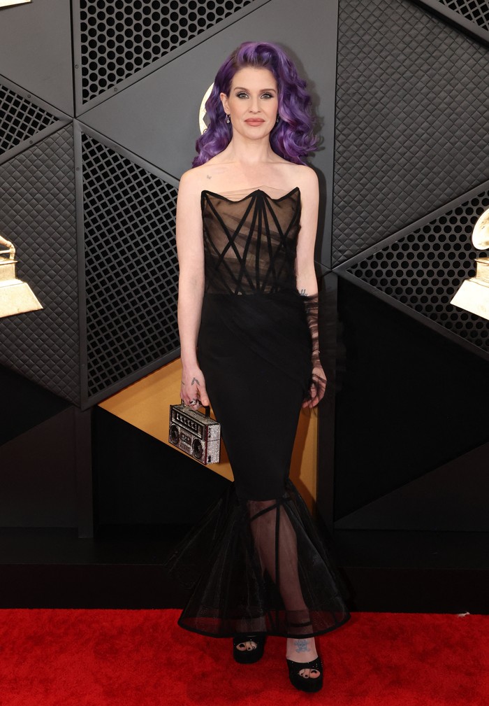 Deretan Selebriti di Red Carpet Grammy Awards 2024