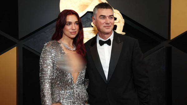 Foto Dua Lipa ke Grammy Awards Bareng Pria Tampan, Dikira Pacar Ternyata...