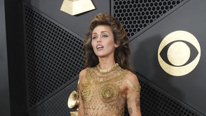 Kardus paket disebut jadi jenis kertas yang paling ia takuti karena teksturnya yang kering. Foto: Jordan Strauss/Invision/AP