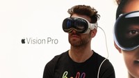 Apples Vision Pro headset is displayed at the Apple Fifth Avenue store in Manhattan in New York City, U.S., February 2, 2024. REUTERS/Brendan McDermid