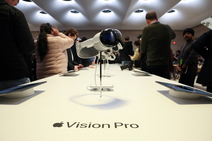 Apples Vision Pro headset is displayed at the Apple Fifth Avenue store in Manhattan in New York City, U.S., February 2, 2024. REUTERS/Brendan McDermid