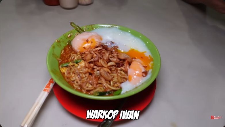 warkop yang racikan Indomie-nya enak