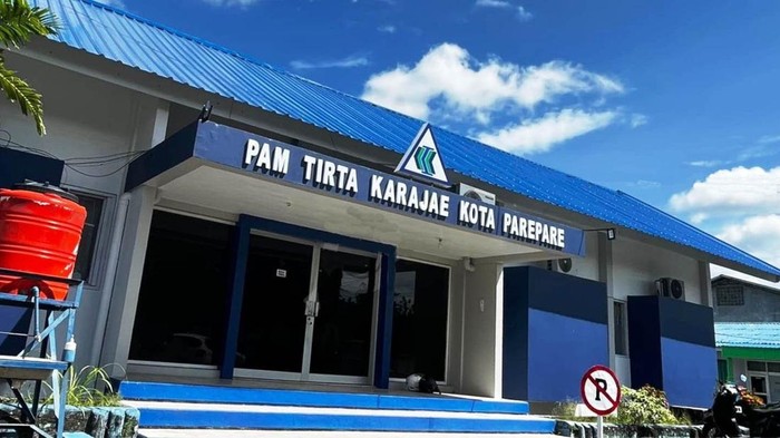 Kantor PAM Tirta Karajae Parepare.