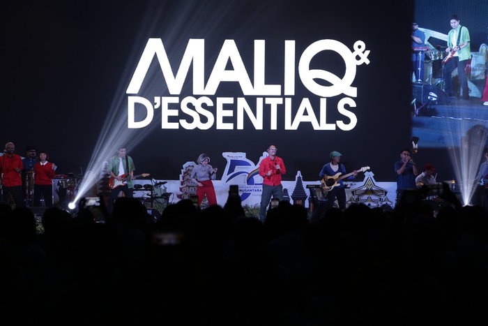 Maliq and DEssentials