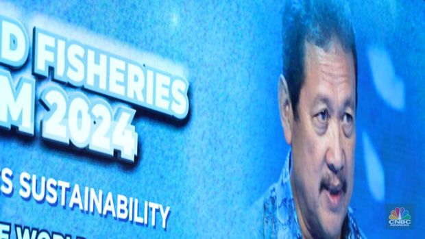 Menteri Perikanan dan kelautan RI, Sakti Wahyu Trenggono sebagai pembicara kunci dalam Indonesia Marine And Fisheries Business Forum 2024, di Fairmont Jakarta, pada Senin (5/2/2024). (CNBC Indonesia/Tri Susilo)