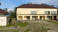 Kondisi mes karyawan dan ruang laboratorium Observatorium Nasional Timau di Kupang, NTT.