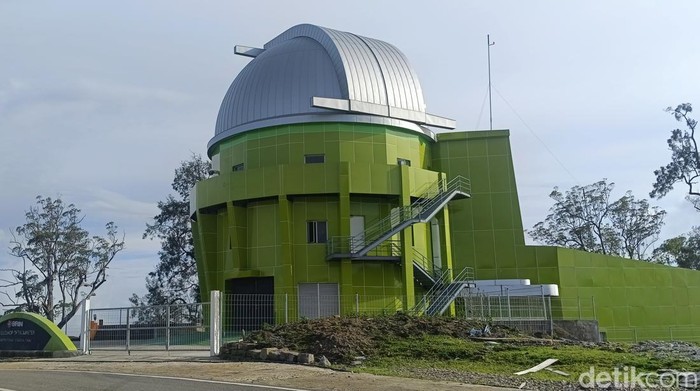 Observatorium Nasional Timau di Desa Bitobe, Kecamatan Amfoang Tengah, Kabupaten Kupang, Nusa Tenggara Timur (NTT), Minggu (4/2/2024). (Yufengki Bria/detikBali) Observatorium Nasional Timau di Desa Bitobe, Kecamatan Amfoang Tengah, Kabupaten Kupang, Nusa Tenggara Timur (NTT), Minggu (4/2/2024). (Yufengki Bria/detikBali)
