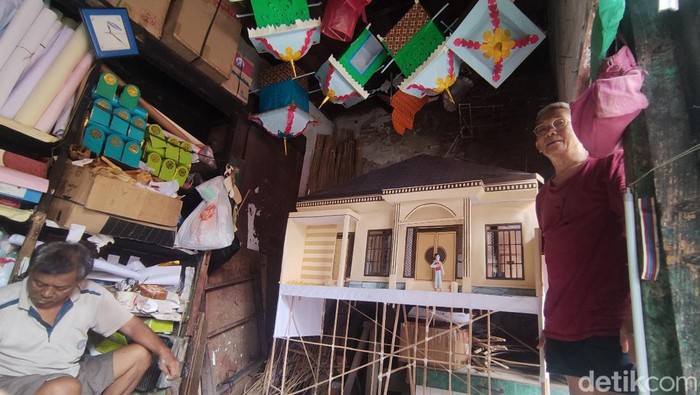 Ong Bik Hok, pemilik bisnis rumah arwah di Pecinan Semarnag.