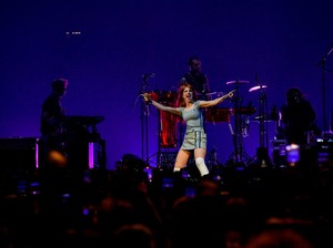 Paramore Siap Banget Temani Taylor Swift di The Eras Tour Selanjutnya!