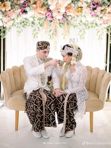 Foto pasangan Anisa Novia Fridayanti menkah dengan pria asal Turki, Anıl Kaan Başkaya. KIsah cinta beda negara ini langsung viral di TikTok