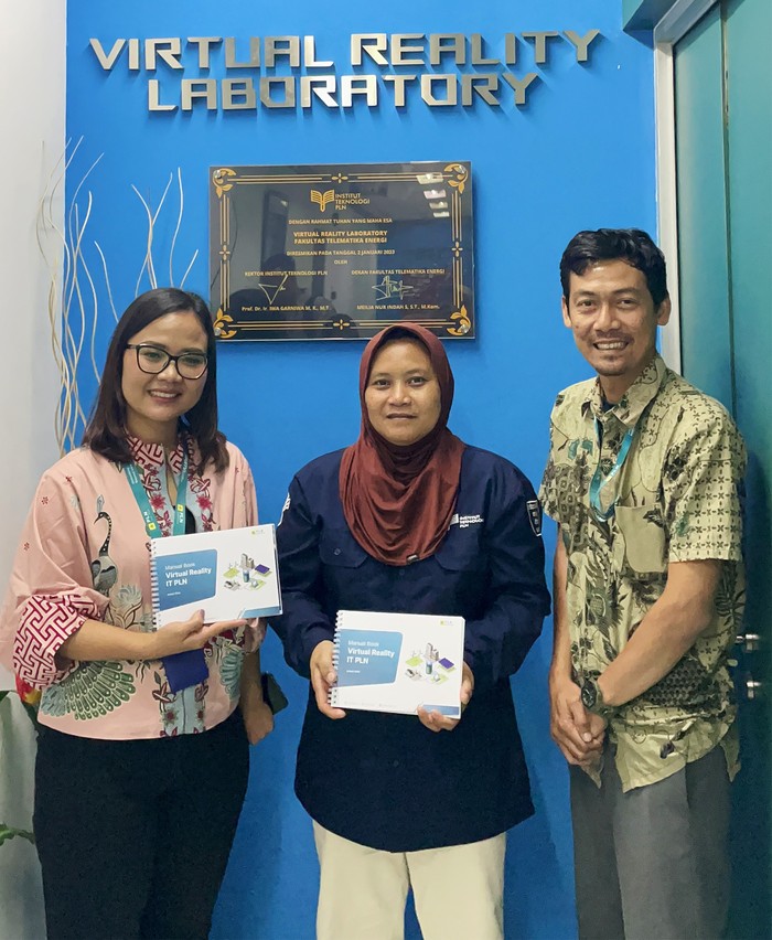 PLN Icon Plus Dukung ITPLN Menuju Word Class University PLN Icon Plus SBU Regional Jakarta dan Banten dan Intitut Teknologi PLN (ITPLN) berkolaborasi dalam pengembangan Laboratorim Virtual Reality (VR). Dengan adanya kolaborasi ini diharapkan dapat membantu ITPLN menjadi Word Class University.