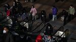 Potret Jutaan Warga China Mudik Jelang Imlek