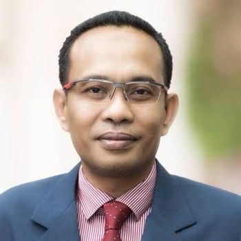 Wakil Rektor Universitas Brawijaya (UB) Prof. Dr. Muchamad Ali Safaat, S.H., M.H. juga angkat bicara soal ini. Ia mengungkapkan putusan 135-PKE-DKPP/XXI/2023, 136-PKE-DKPP/XXI/2023, 137-PKE-DKPP/XXI/2024, dan 141-PKE-DKPP/XXI/2023 dijatuhkan pada KPU bukan terkait keabsahan pendaftaran pasangan calon.