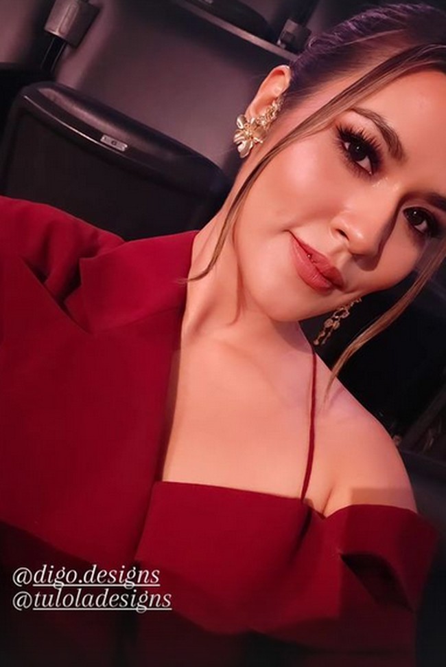 Untuk perhiasan, Raisa menggunakan anting dari Tulola Design. Foto: dok. Instagram/@raisa6690 & @archangelachelsea