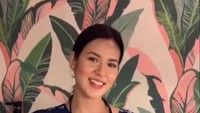 Raisa juga menunjukkan kalau dirinya mahir memasak. Salah satu momennya tampak ketika membuat pasta untuk sang suami dan putri kecilnya. Foto: Instagram @raisa6690