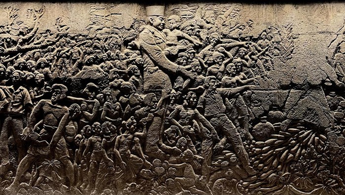 Relief Bangsa Indonesia Bangkit di The Sanur karya Edhi Sunarso, salah satu maestro atau pematung terbaik pada era Bung Karno. (Dok. PT Hotel Indonesia Natour (HIN))