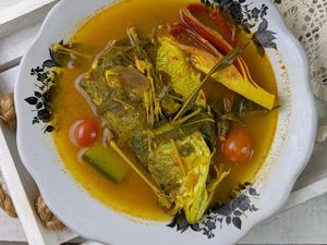 Resep  Ikan Kuah Asam Pedas yang Pedas Segar Untuk Makan Siang
