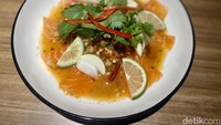 Tenang saja, semua menu di sini tidak mengandung babi. Menu-menunya memiliki cita rasa autentik, karena semuanya diracik oleh chef profesional. Foto: detikcom