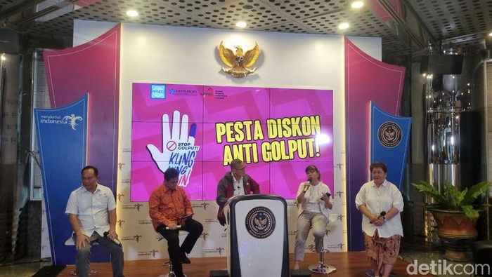 Sandiaga Uno di The Weekly Press Briefing, Senin (5/2//2024).