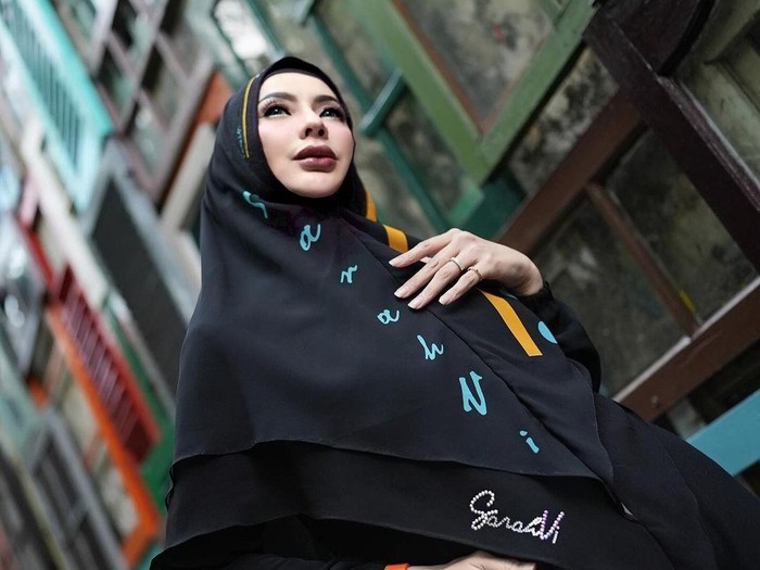sarah vi