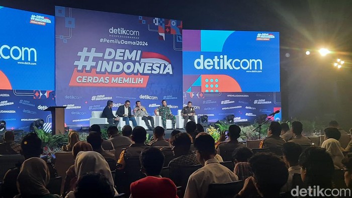 Talk show #DemiIndonesia Cerdas Memilih di Semarang, Senin (5/2/2024).