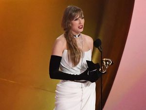 Raih Album of the Year, Taylor Swift Torehkan Sejarah di Grammy Awards