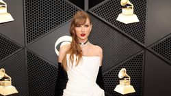 Taylor Swift Akhirnya Datang ke Grammy Awards 2024 Taylor Swift Akhirnya Datang ke Grammy Awards 2024