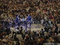 Tumplek Blek Warga Semarang Hadiri Desak Anies