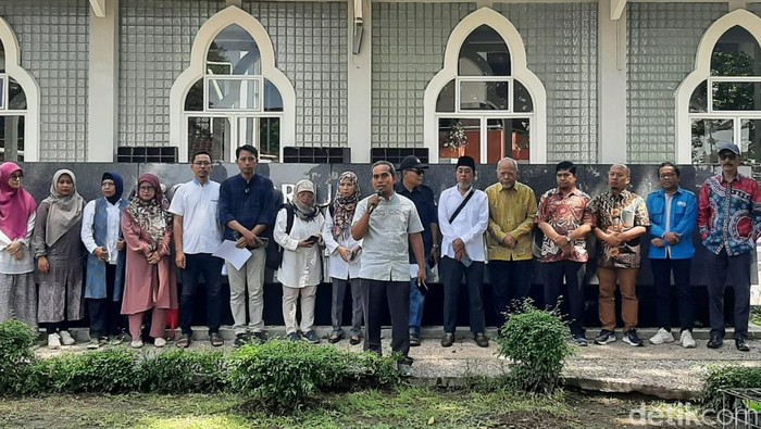 UIN Sunan Kalijaga Jogja kritik pemerintahan Presiden Jokowi, Senin (5/2/2024).