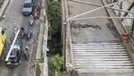 Bahaya! Jembatan di Bekasi Ini Amblas Gara-gara Bautnya Dicuri