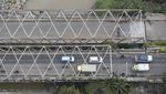 Bahaya! Jembatan di Bekasi Ini Amblas Gara-gara Bautnya Dicuri