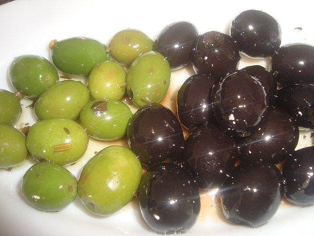 Buah zaitun.