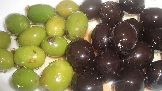 Buah zaitun.