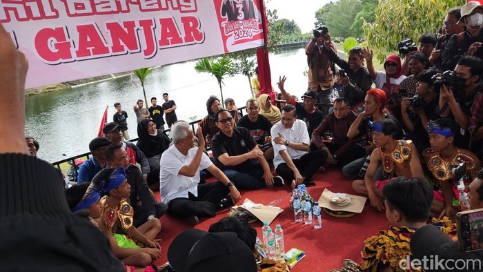 Capres Ganjar Pranowo di Embung Kaliaji, Turi, Sleman, Selasa (6/2/2024).