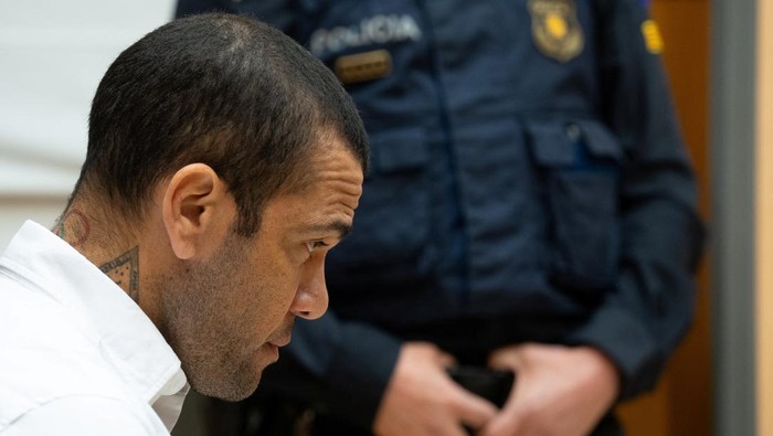 Brazil soccer player Dani Alves sits in court during the first day of his trial in Barcelona, Spain, February 5, 2024. D.Zorrakino/Pool via REUTERS
