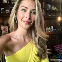 Setelah mempelajari agama lebih dalam, Dayana mulai sering berbagi testimoni religi. Ia kemudian banyak diundang untuk memberikan saran spiritual sebagai penceramah di gereja. Dalam berbagai kesempatan, Dayana sering bicara tentang perlunya melepaskan apa yang tidak disuka untuk memiliki kehidupan yang berkah. Foto: Instagram @dayanamendoza