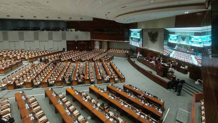 DPR gelar rapat paripurna pada Selasa (6/2/2024)