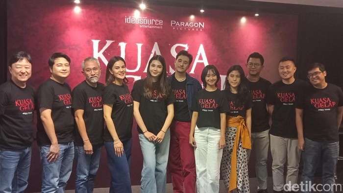 film kuasa gelap