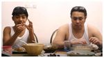 Serunya Gilang Dirga saat Buat Konten Kulineran
