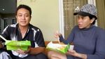 Serunya Gilang Dirga saat Buat Konten Kulineran