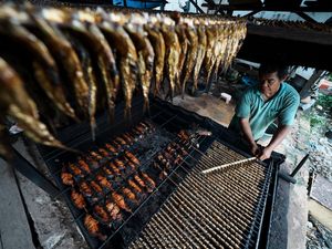 Harga Ikan Asap di Kendari Naik