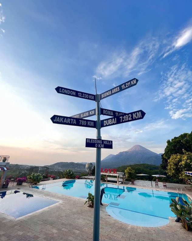Hotel dengan kolam renang di Mojokerto, Blessing Hils Familiy Resort & Hotel.