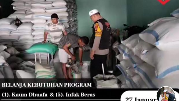 Kandidat Hoegeng Awards Aipda Erwin Eka Saputra mendirikan Komunitas Tangan di Atas untuk warga Takalar, Sulawesi Selatan.