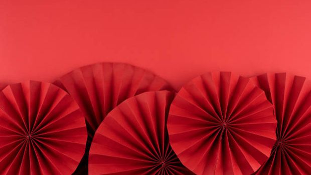 Kertas Origami Merah.