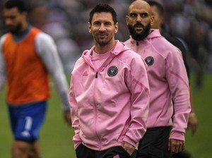 Buntut Panjang Lionel Messi Nggak Main di Hong Kong