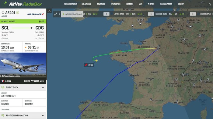 Pesawat Air France dialihkan