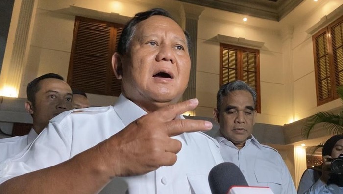 Acara HUT Gerindra dirayakan Prabowo Subianto bersama kader di kediamannya di Jalan Kertanegara, Jakarta Selatan, Selasa (6/2/2024) malam.