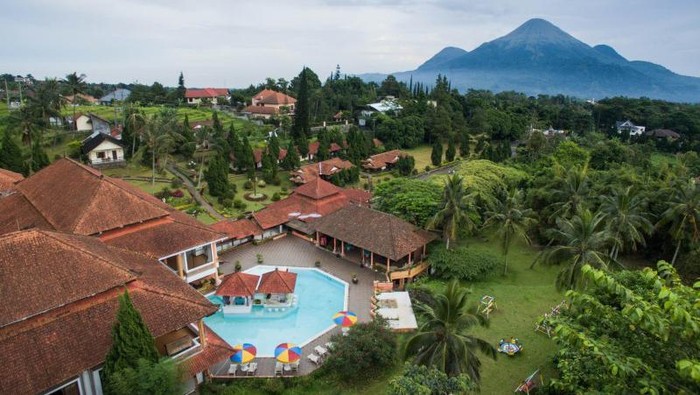 Royal Trawas Hotel & Cotages.