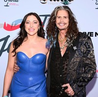 Berusia 36 tahun, Aimee 10 tahun lebih muda dari putri Steven Tyler, Liv Tyler, yang kini menginjak usia 46 tahun. Foto: Getty Images/Elyse Jankowski